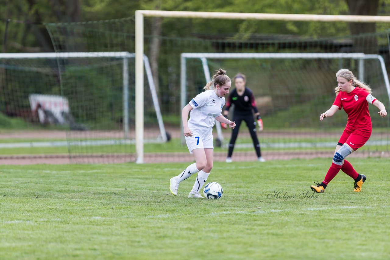 Bild 127 - wBJ VfL Pinneberg - Eimsbuettel : Ergebnis: 6:2